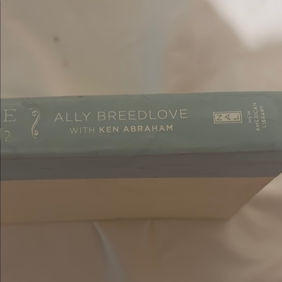 'When Will the Heaven Begin?' Decorative Book - Picture 5 of 5